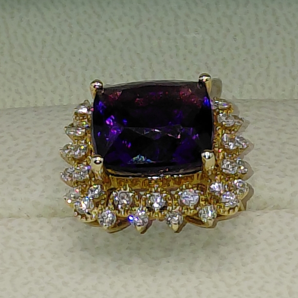 Unbranded Jewelry - Amethyst Halo Style Ring 7.3 Ct Center Stone With 1 Ct Diamonds 14ct Gld Sz 6.75